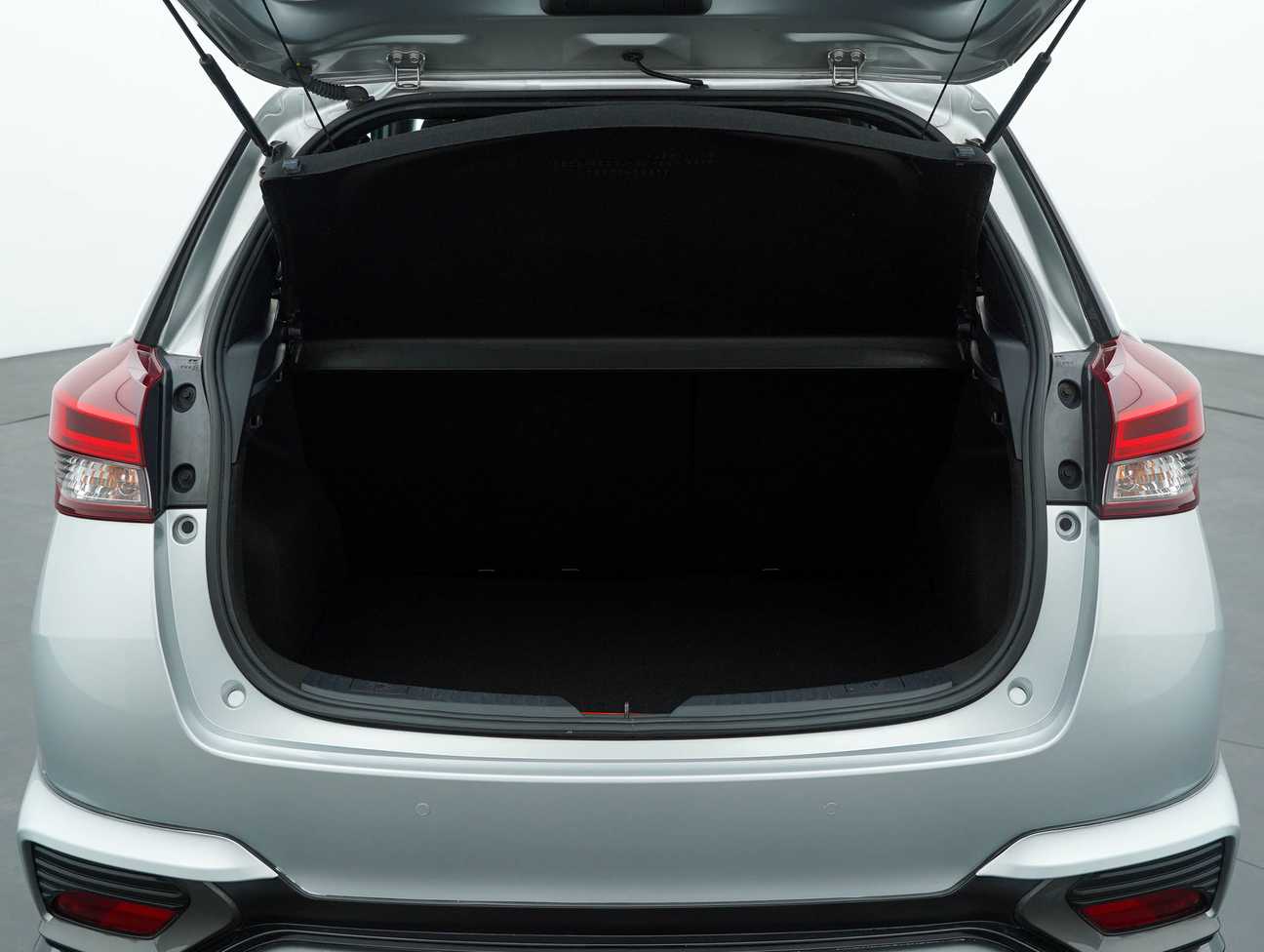 used 2021 Toyota Yaris E 1.5