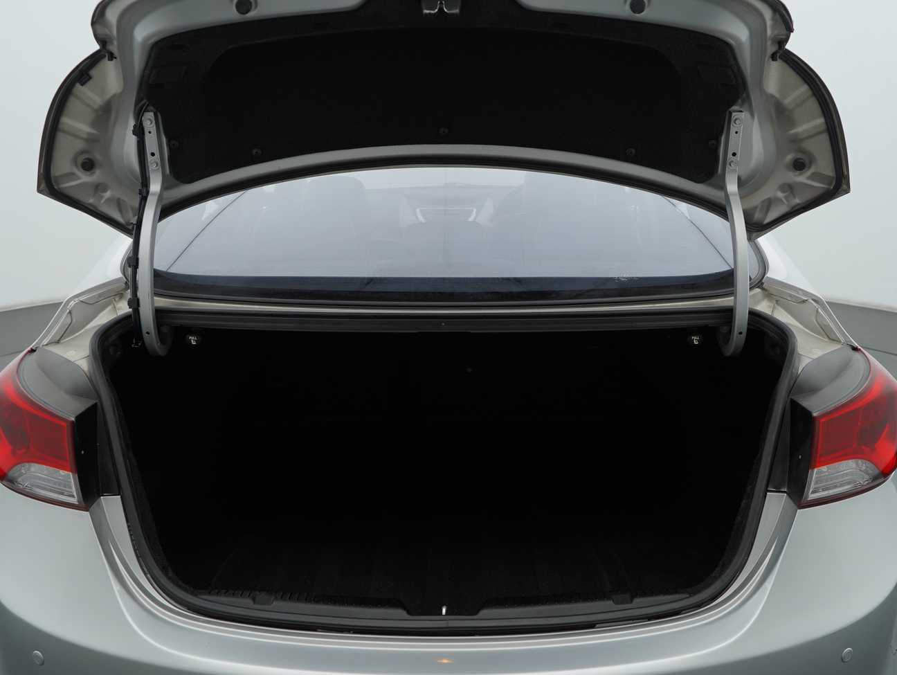 used 2014 Inokom Elantra  1.6