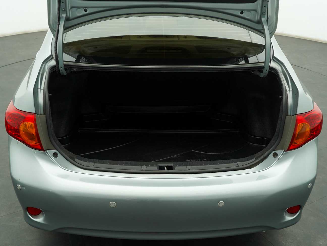 used 2010 Toyota Corolla Altis G 1.8