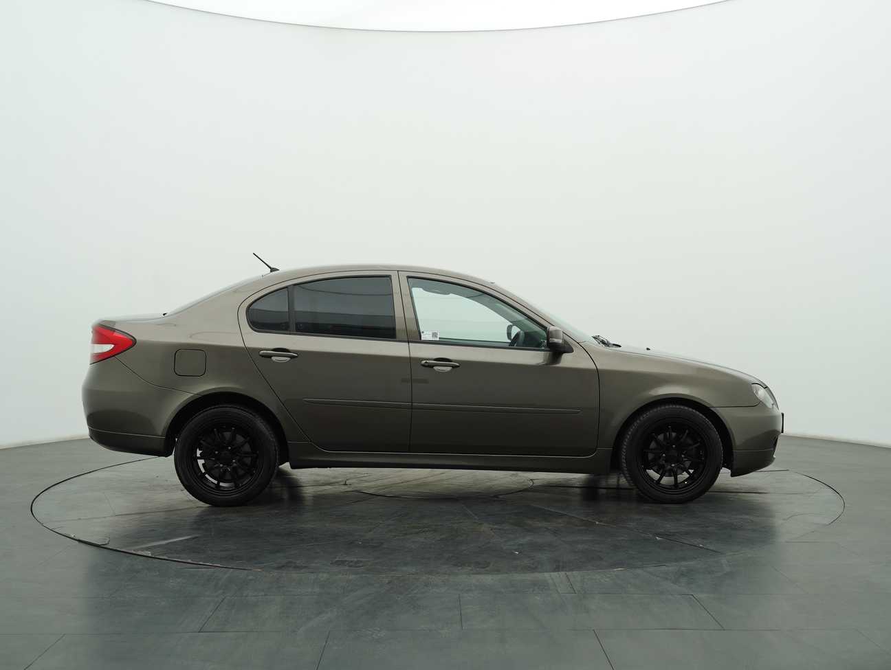 used 2014 Proton Persona SV 1.6