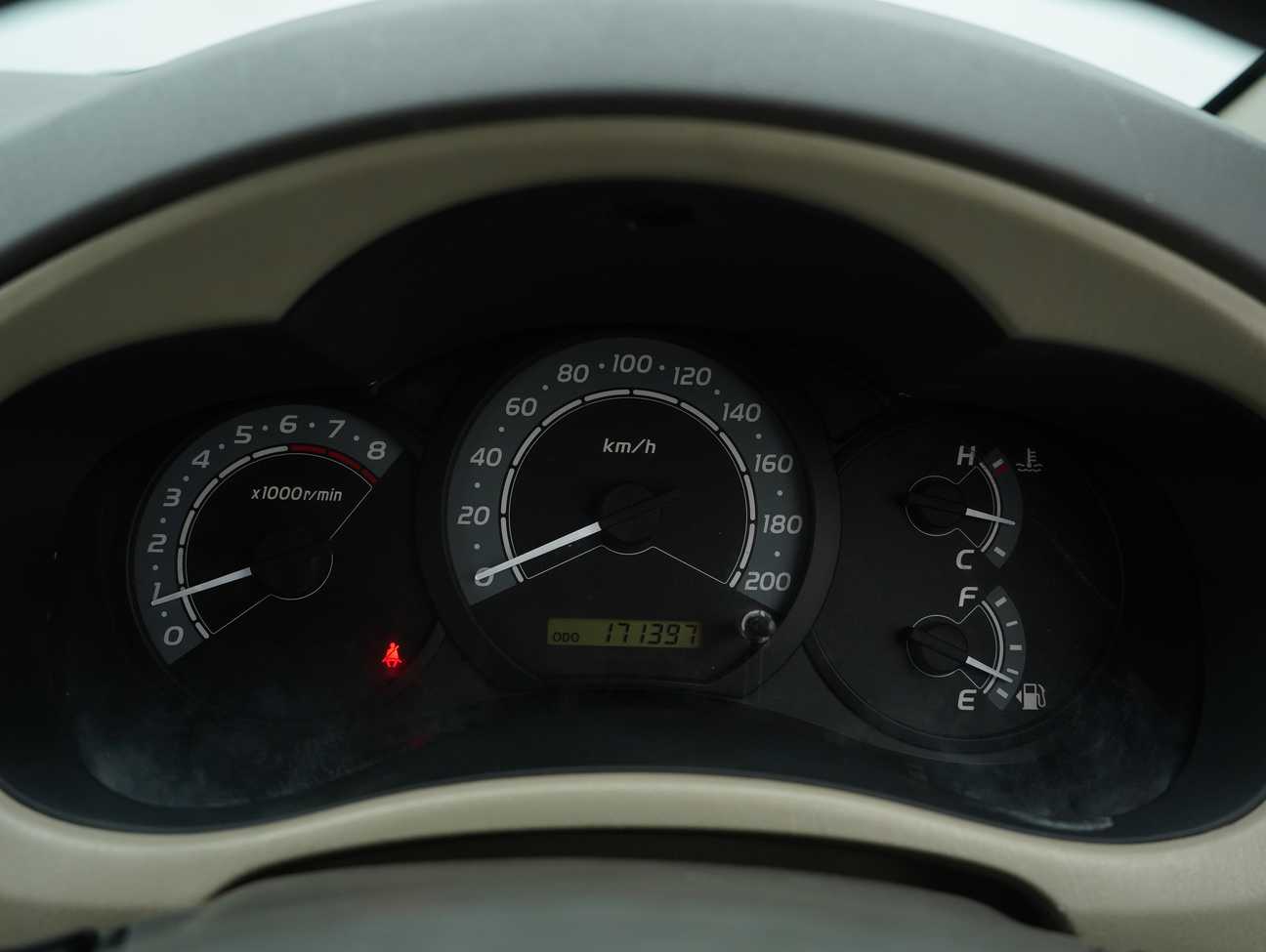 used 2011 Toyota Innova E 2.0