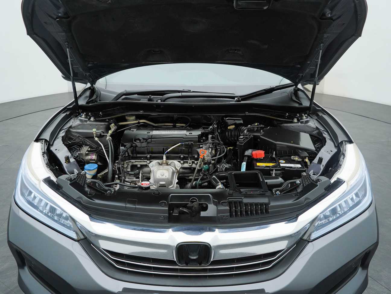 used 2016 Honda Accord VTi-L 2.4