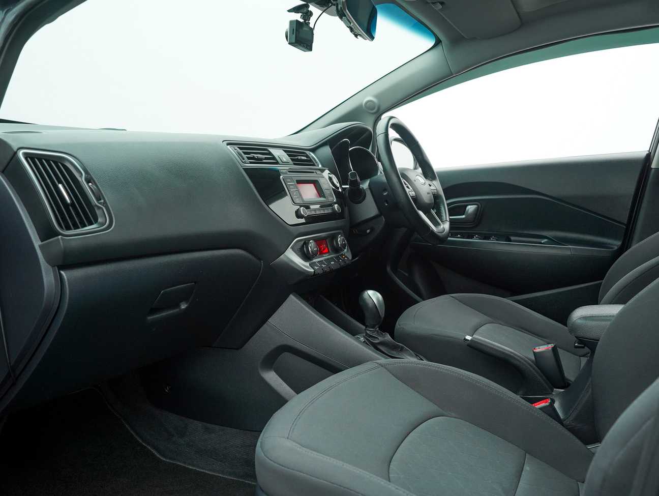 terpakai 2015 Kia Rio SX 1.4