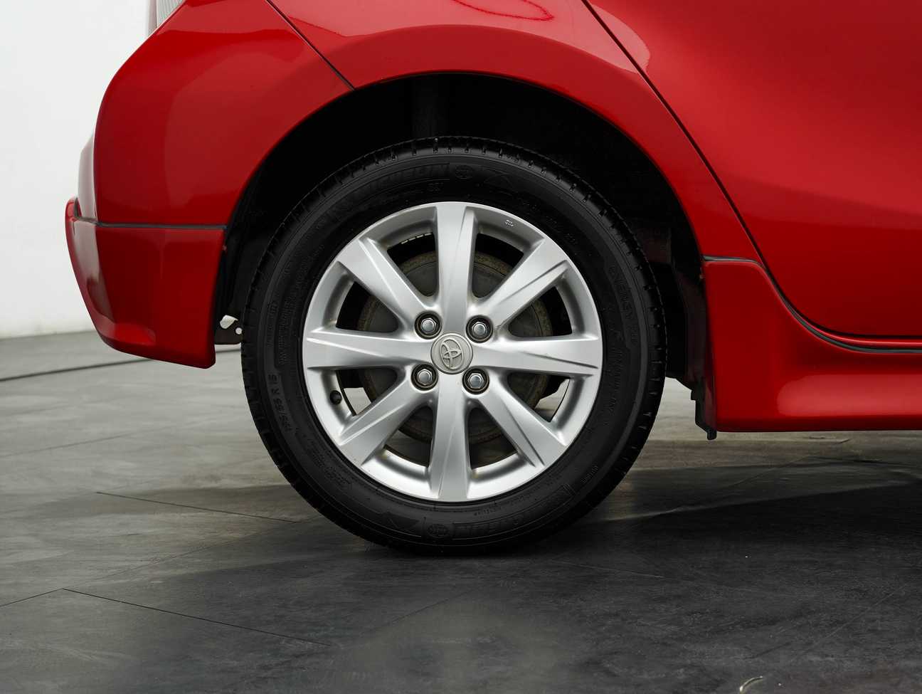 used 2013 Toyota Prius C Hybrid 1.5