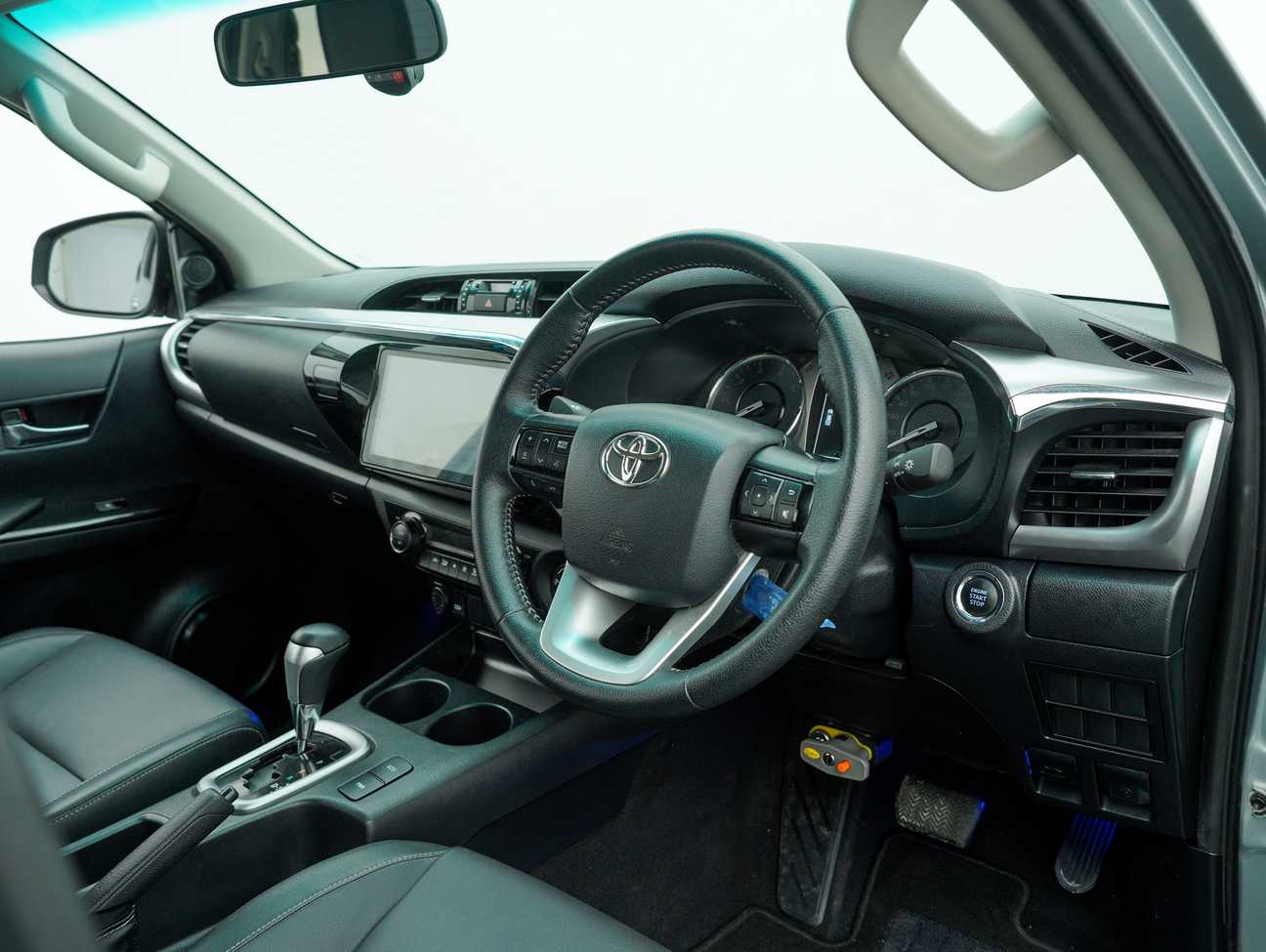 used 2022 Toyota Hilux V Dual Cab 2.4