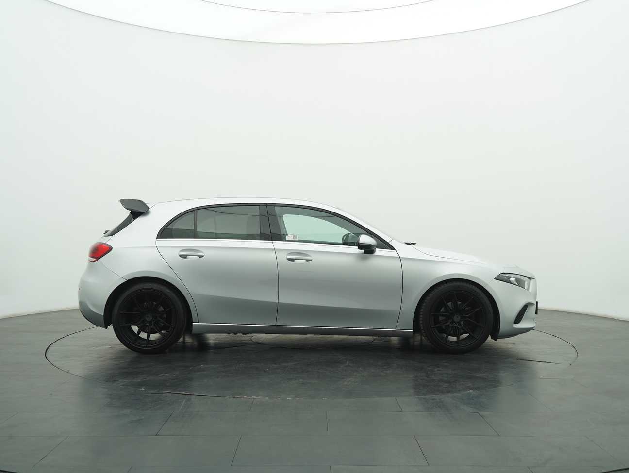 used 2020 Mercedes-Benz A180 SE 1.3
