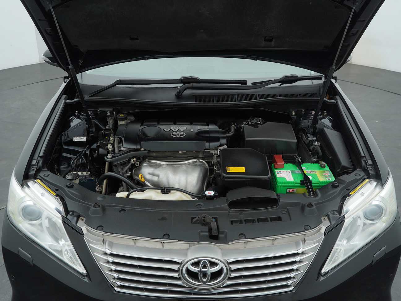 used 2014 Toyota Camry V 2.5