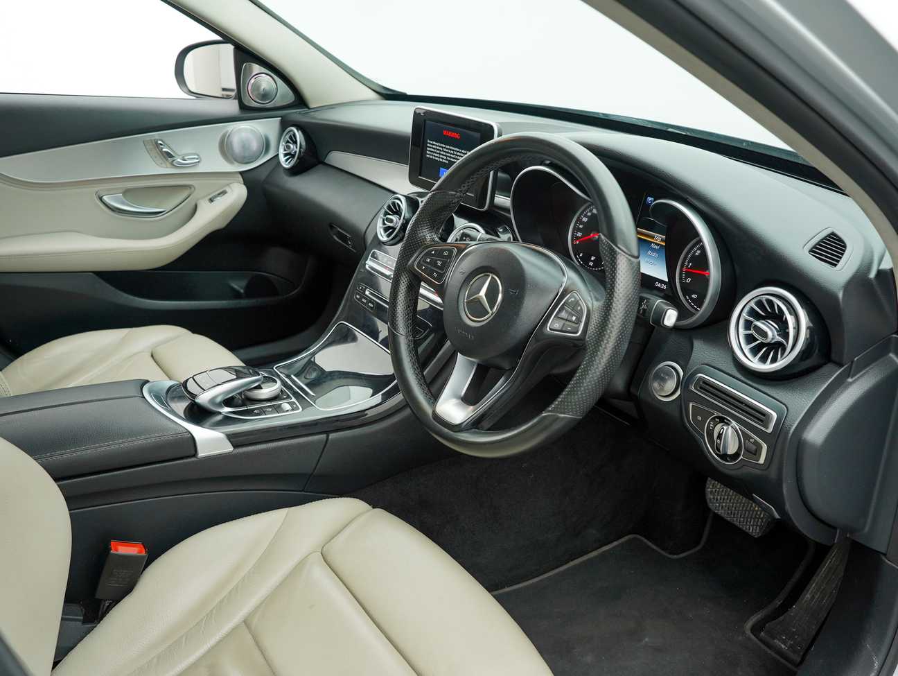 terpakai 2015 Mercedes-Benz C200 Avantgarde 2.0