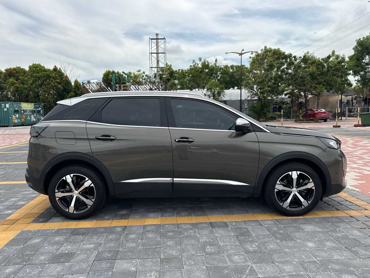 used 2024 Peugeot 3008 THP Allure 1.6