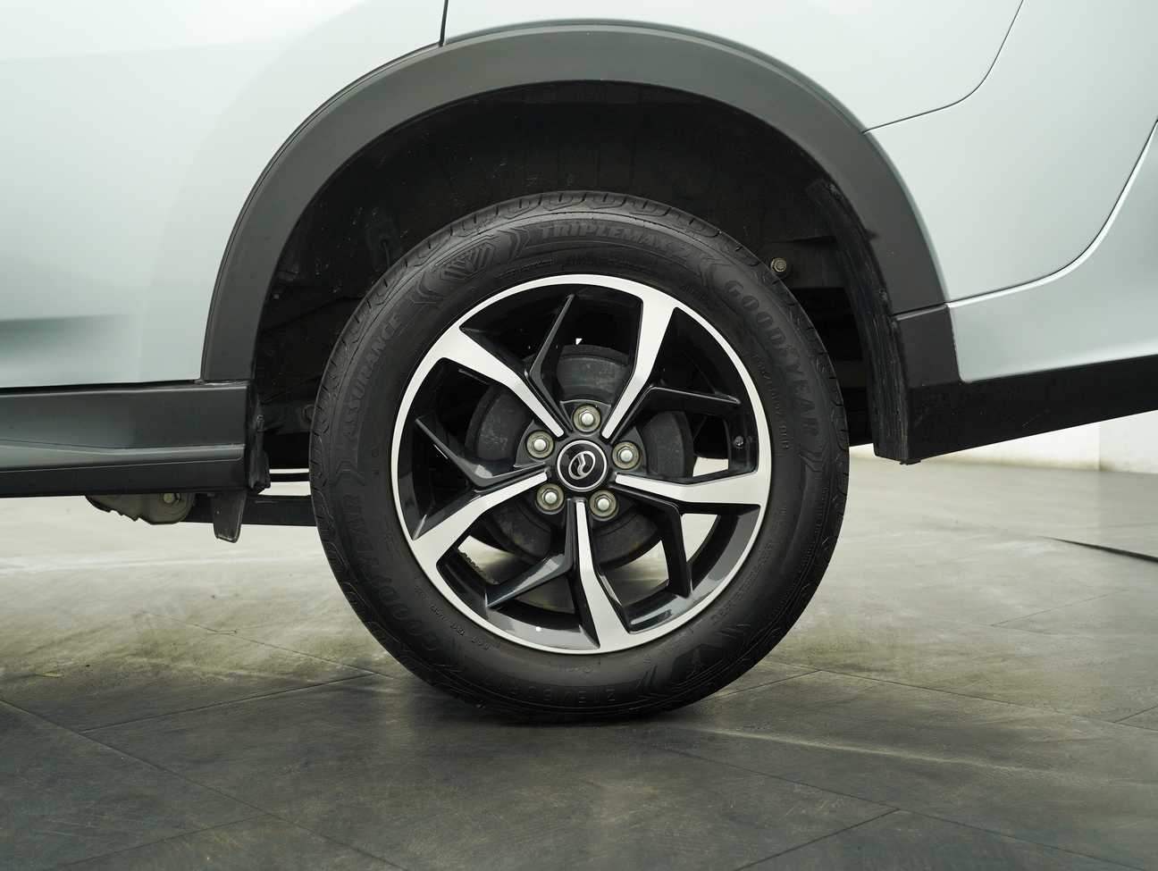 terpakai 2021 Perodua Aruz AV 1.5