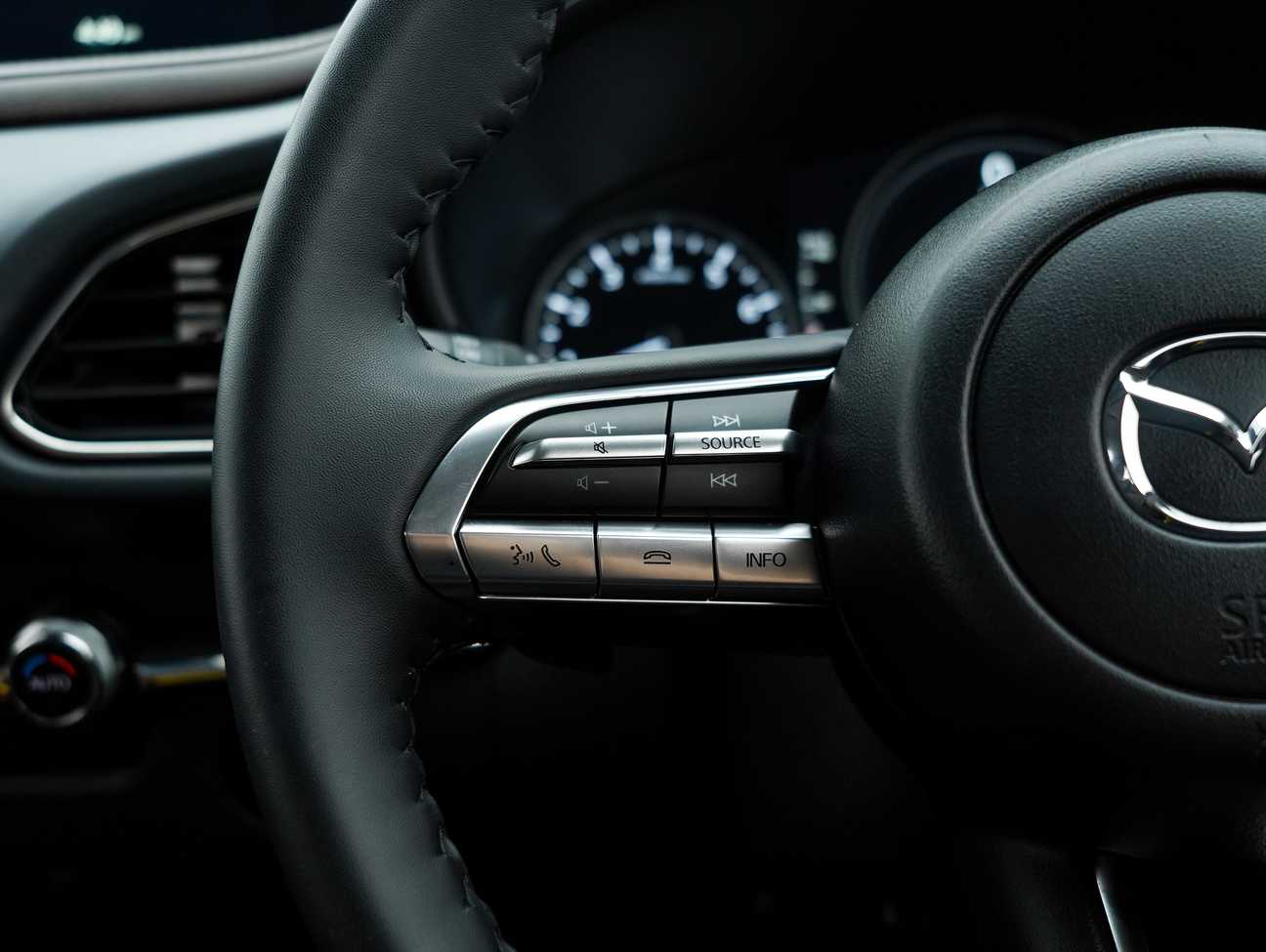 terpakai 2023 Mazda CX-30 SKYACTIV-G High 2.0