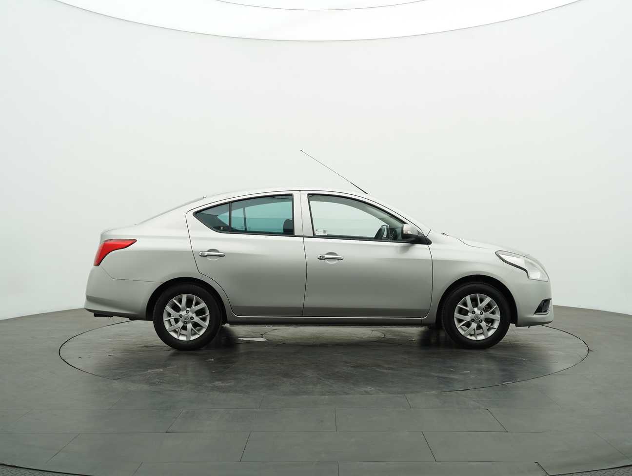 terpakai 2021 Nissan Almera E 1.5