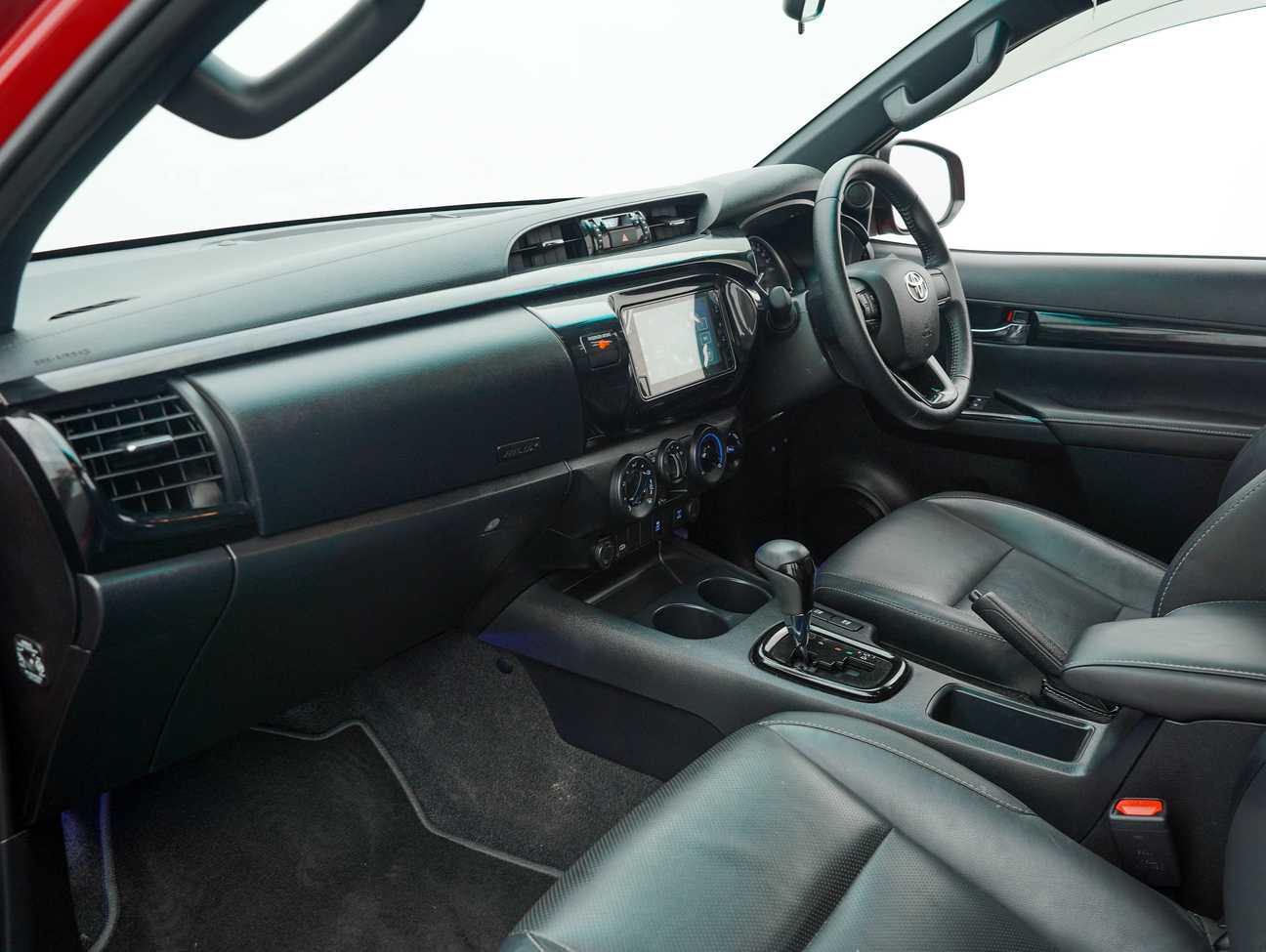 used 2019 Toyota HILUX DOUBLE CAB LE 4X4 2.4