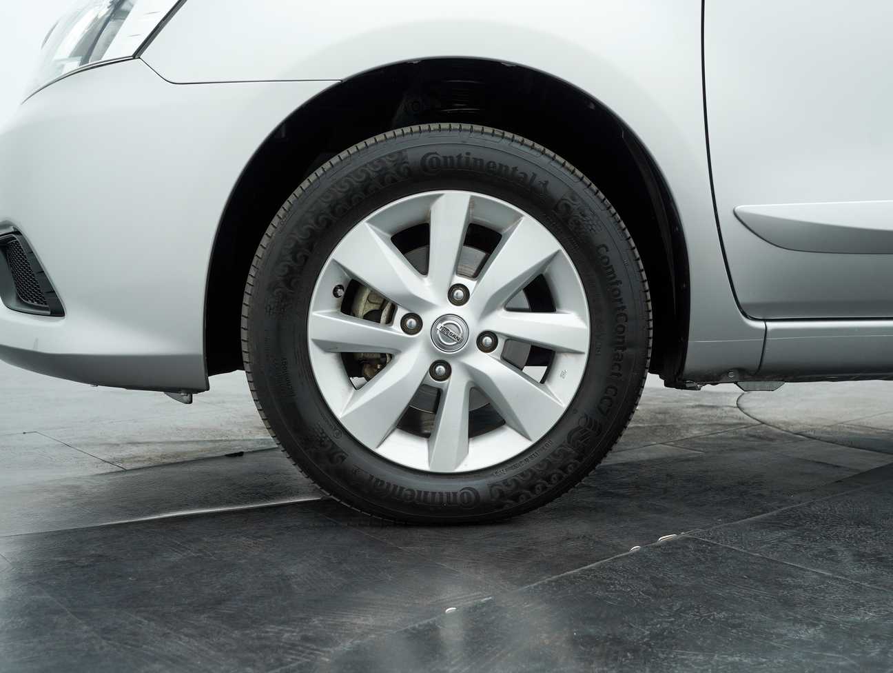 terpakai 2018 Nissan Grand Livina Comfort 1.6