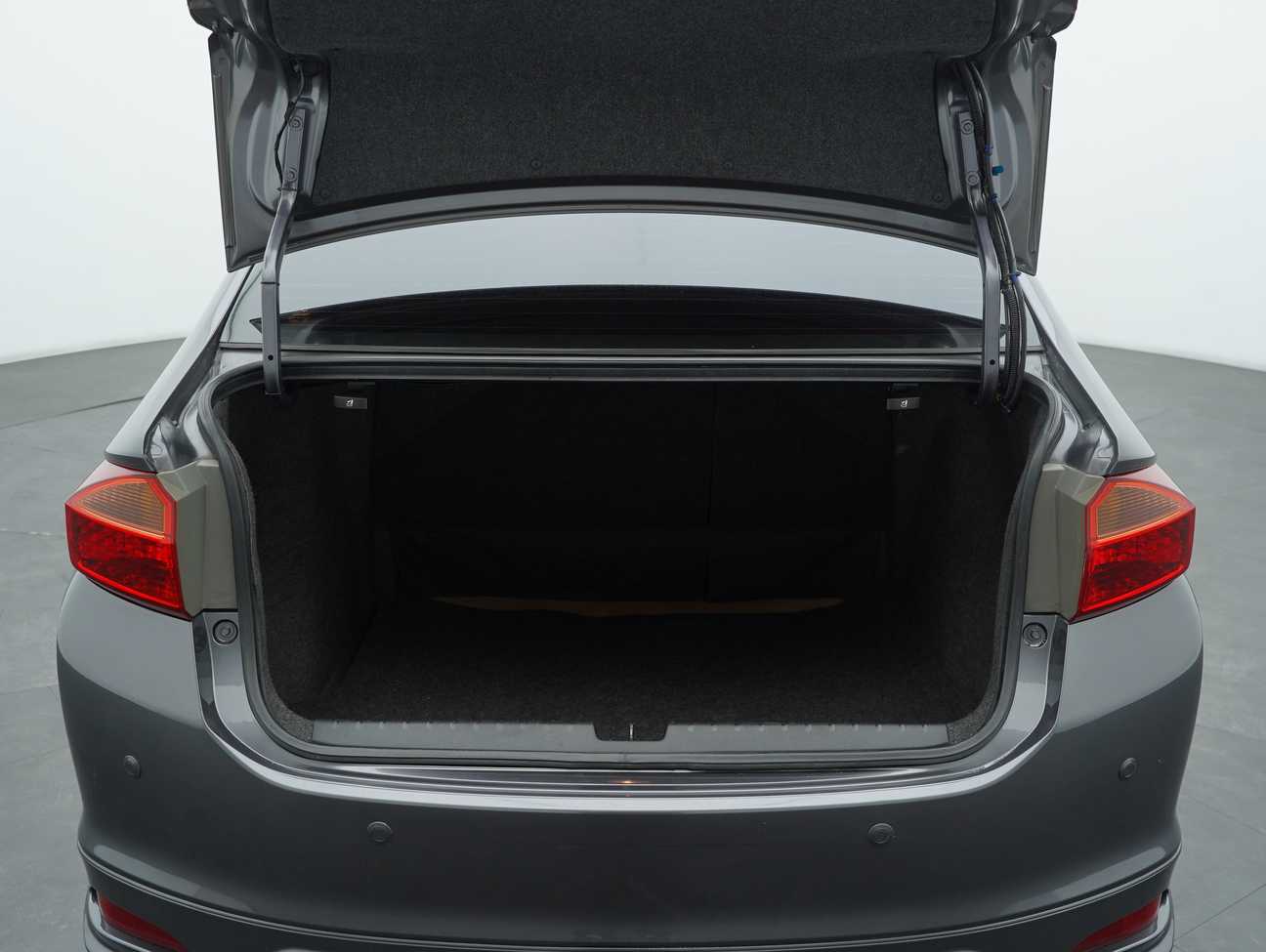 used 2014 Honda City V 1.5