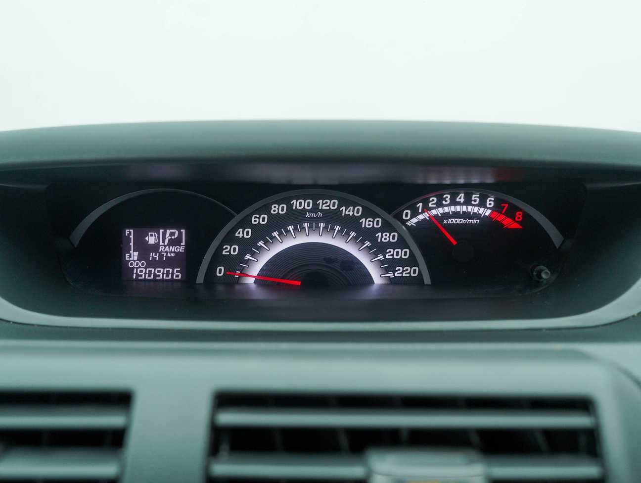 terpakai 2014 Perodua Alza Advance 1.5