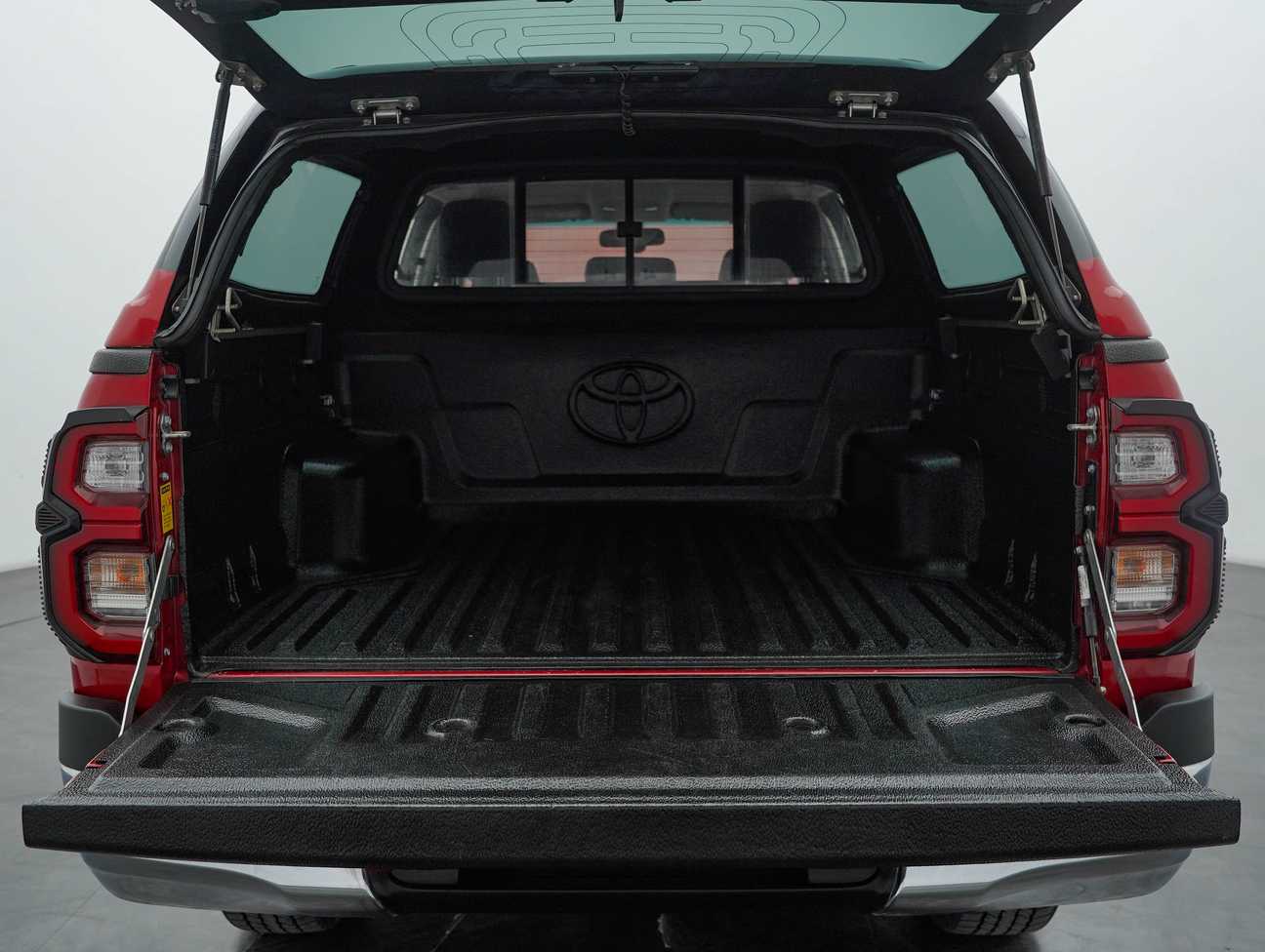 used 2023 Toyota Hilux V Dual Cab 2.4