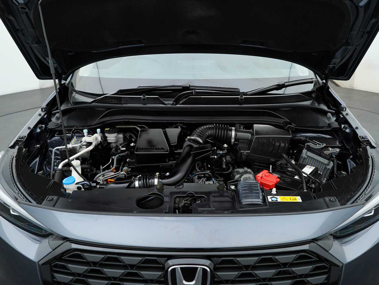 used 2025 Honda HR-V V 1.5