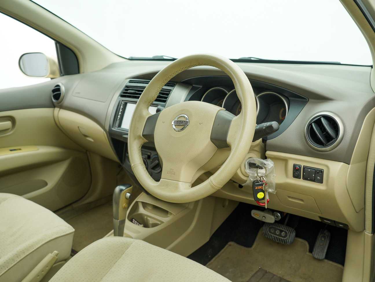 used 2009 Nissan Grand Livina Comfort 1.6