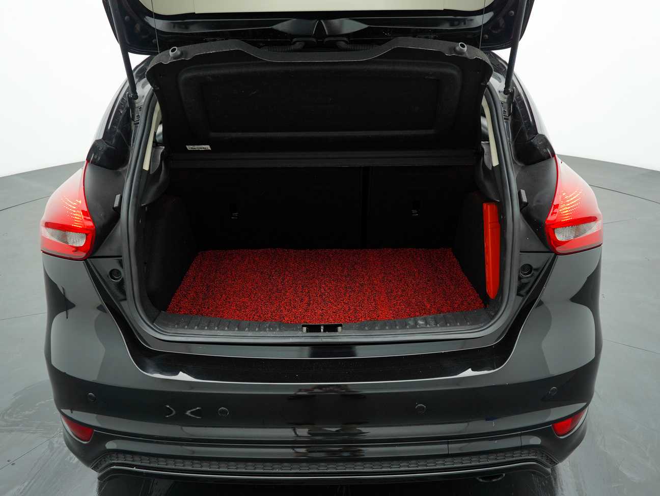 terpakai 2016 Ford FOCUS 5DR 1.5