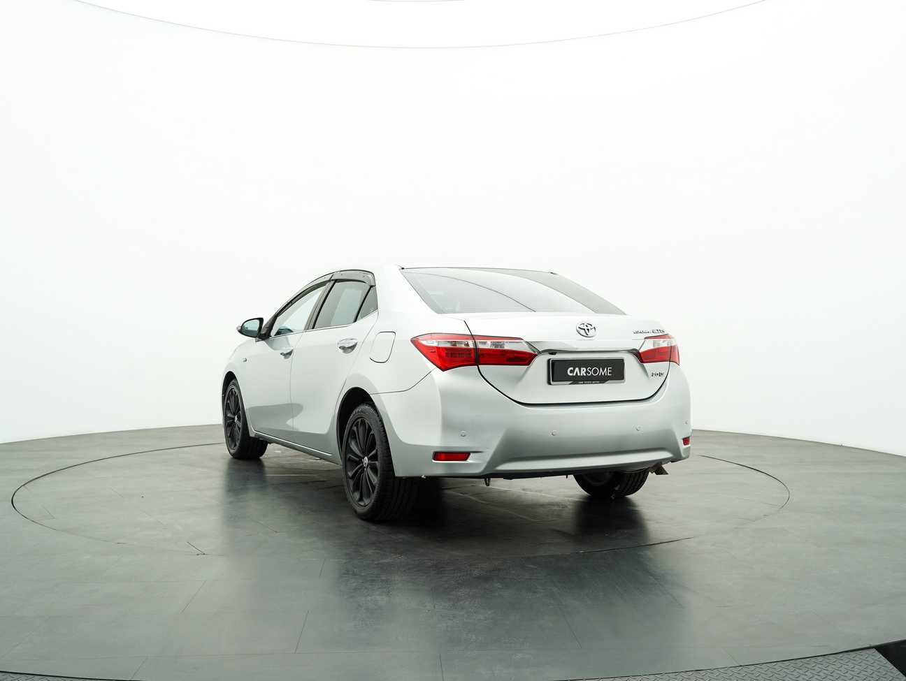 used 2014 Toyota Corolla Altis V 2.0