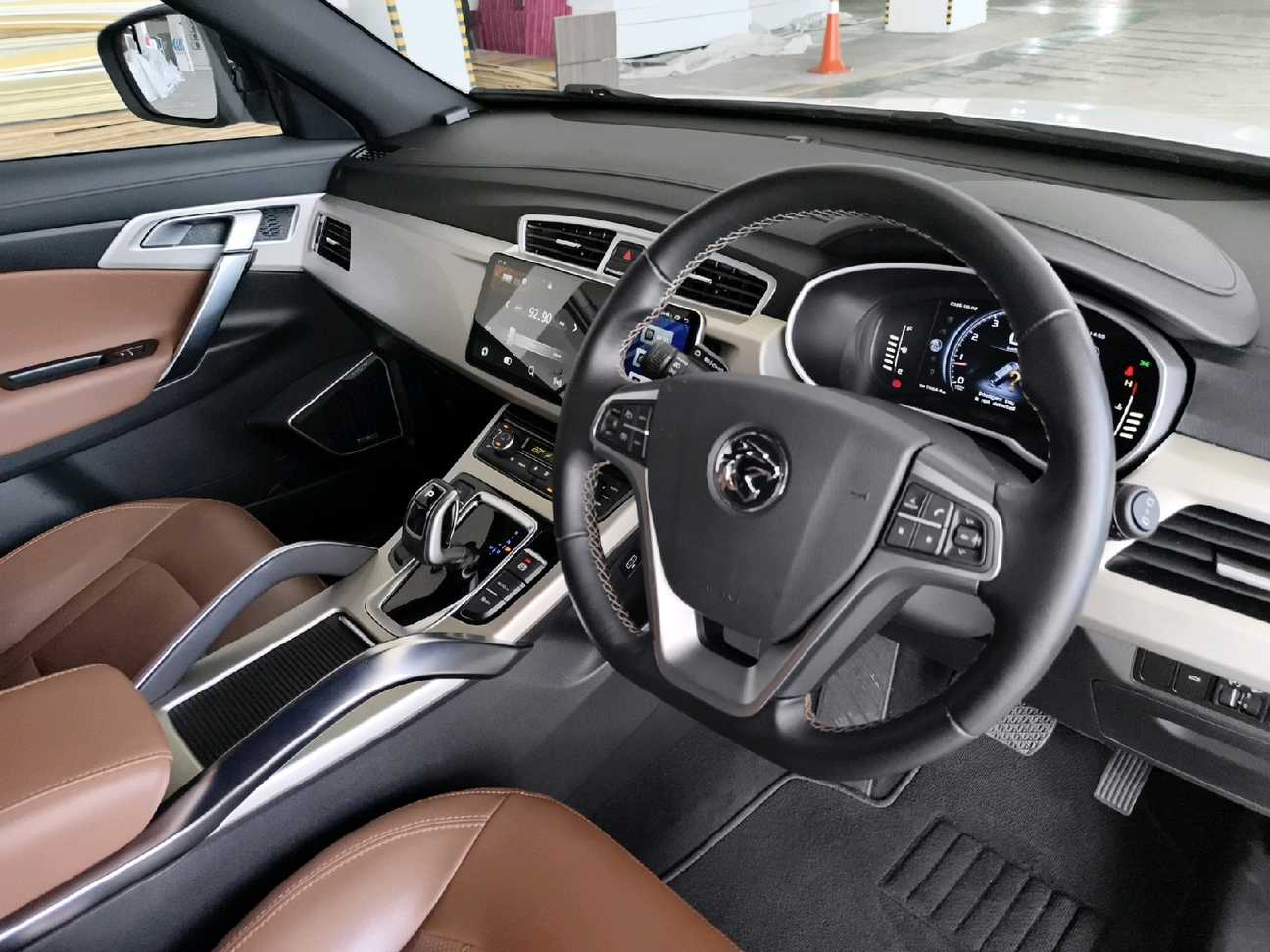 used 2023 Proton X70 Premium 1.8