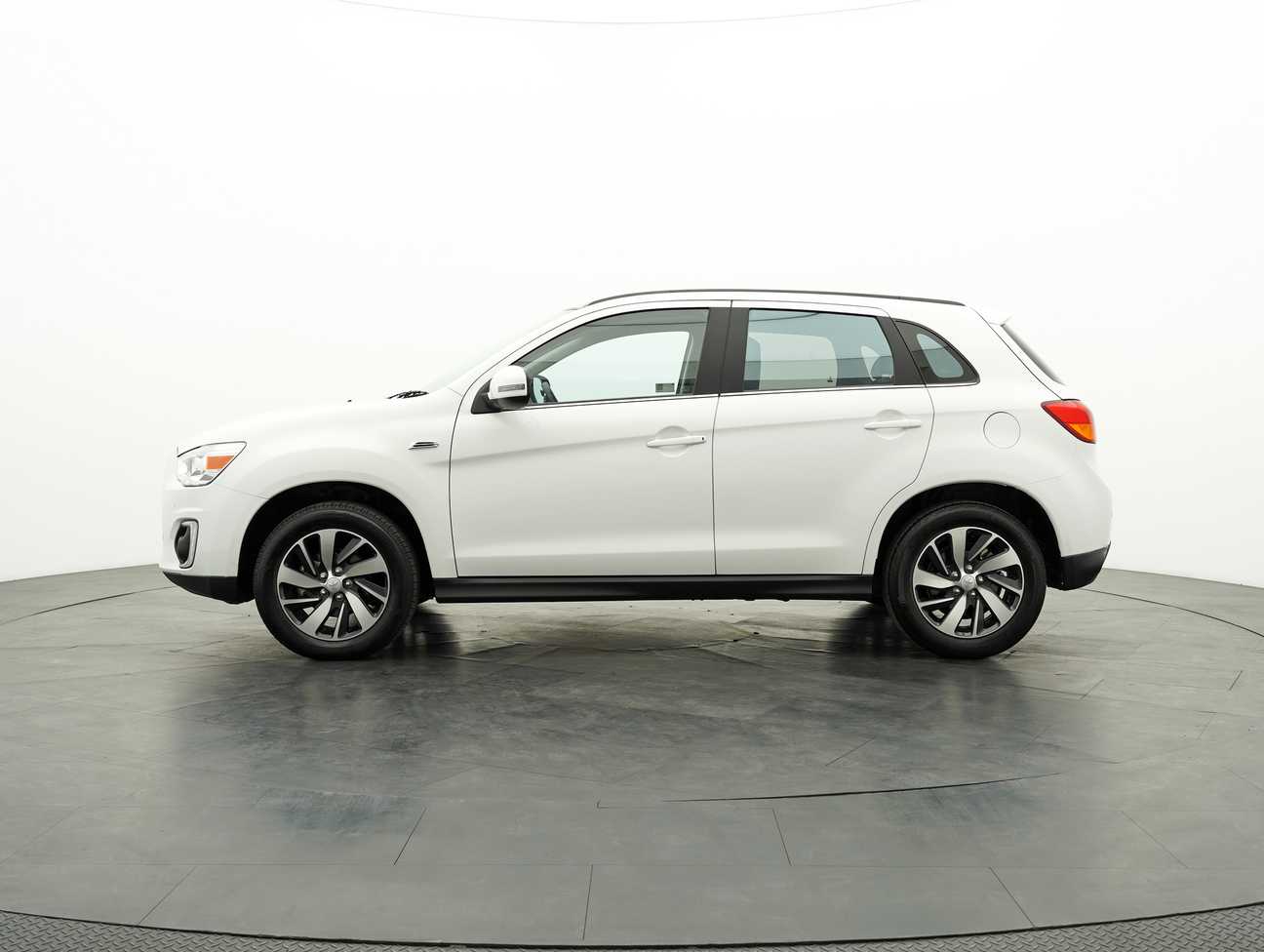 used 2017 Mitsubishi ASX  2.0