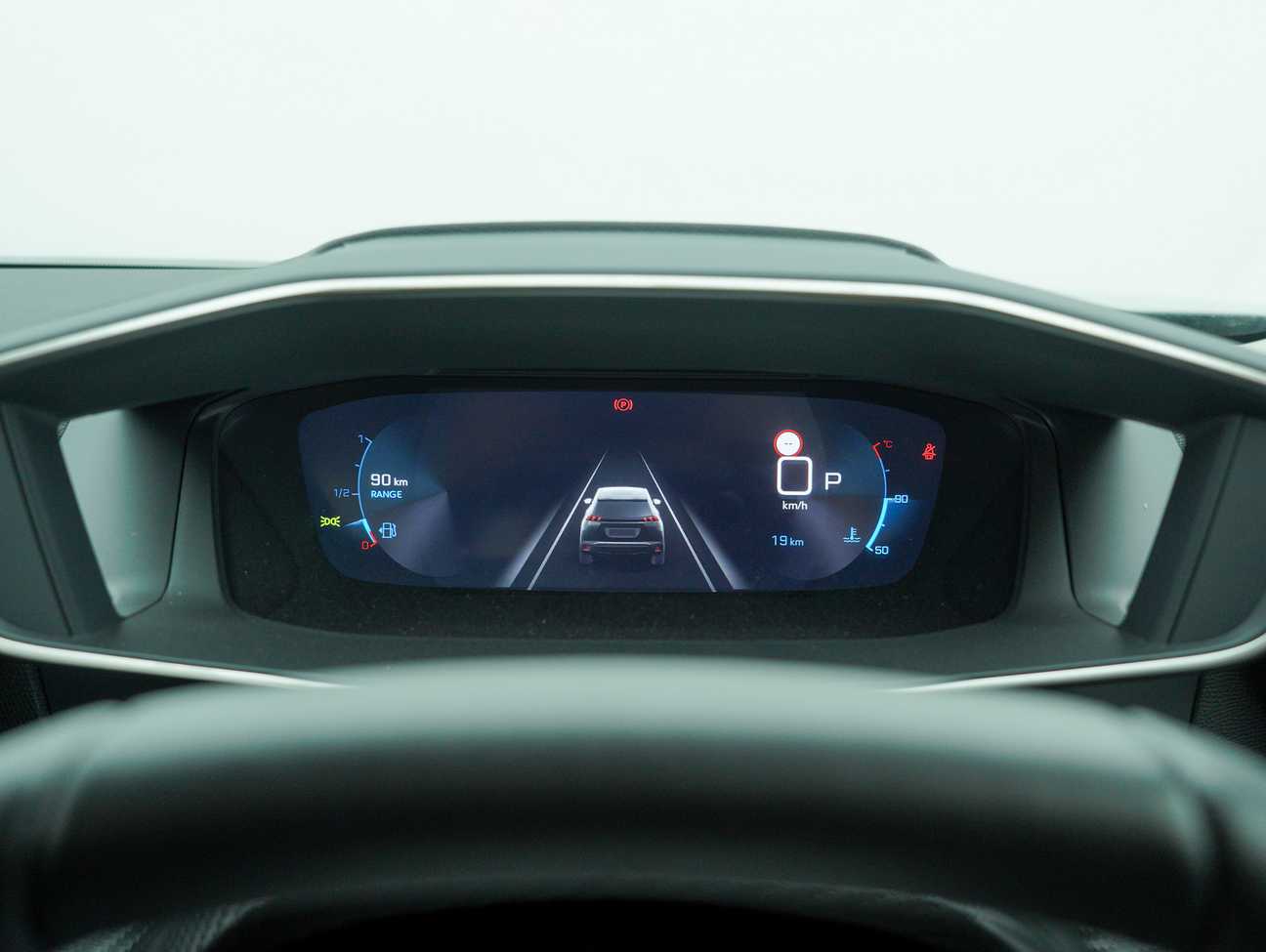 terpakai 2025 Peugeot 2008 Allure 1.2