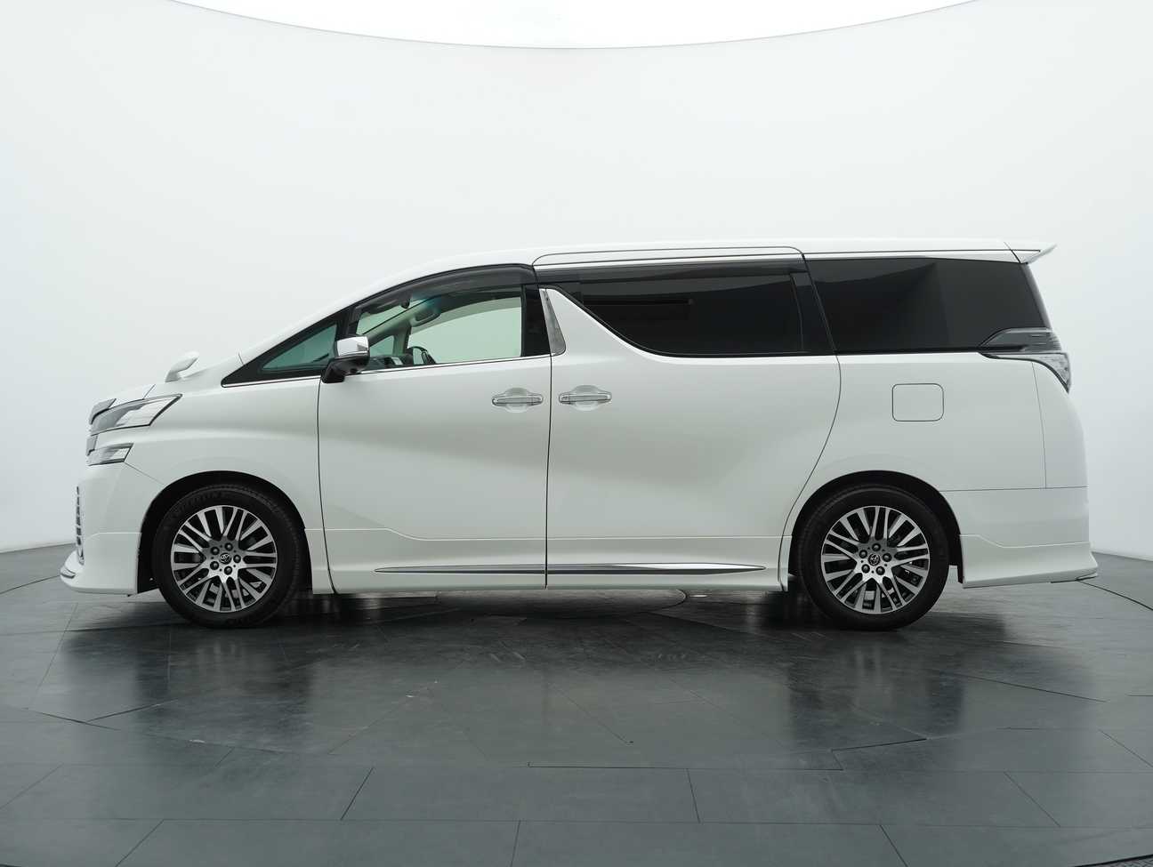 used 2016 Toyota Vellfire ZG 2.5