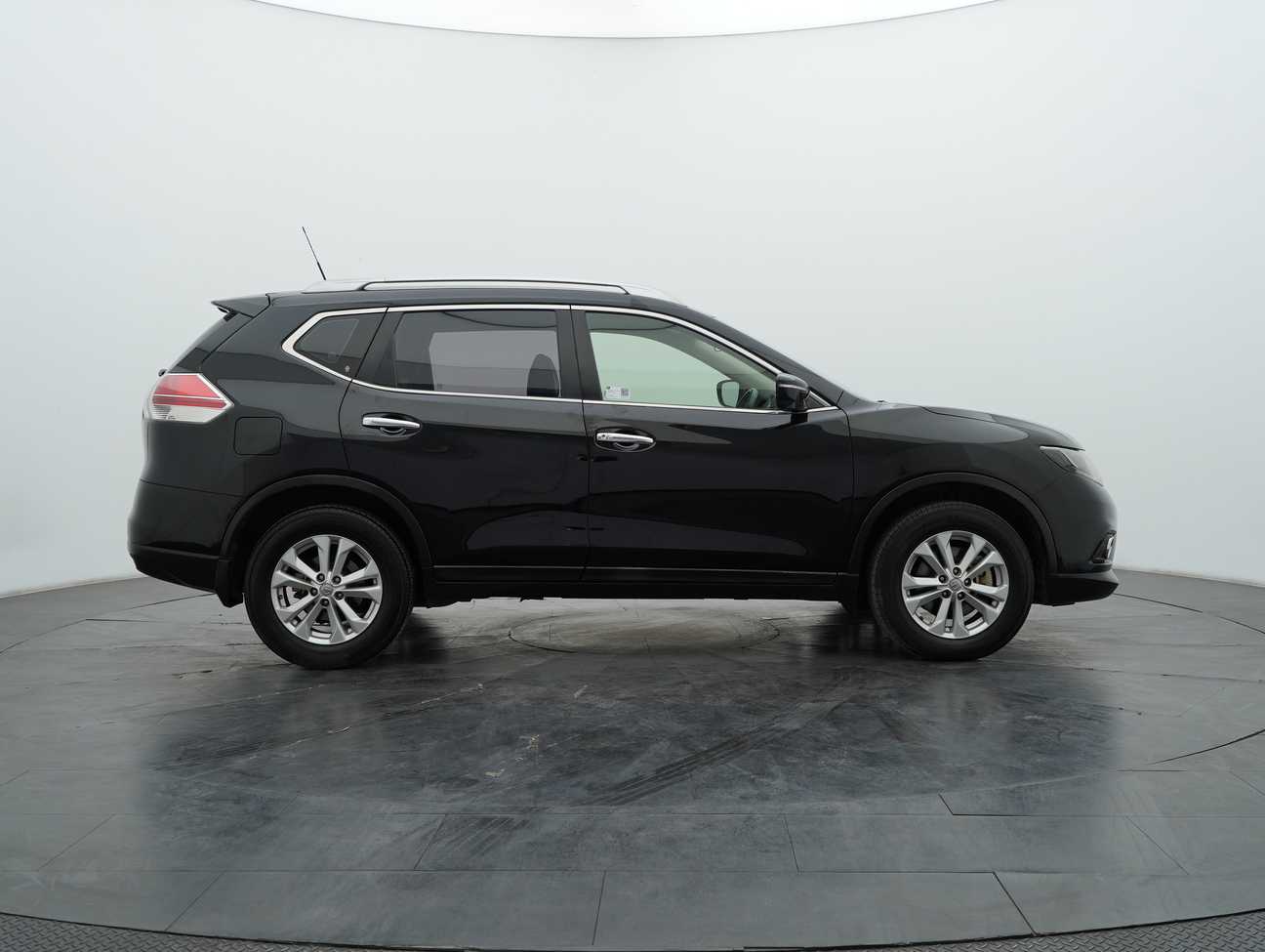 used 2015 Nissan X-Trail  2.0