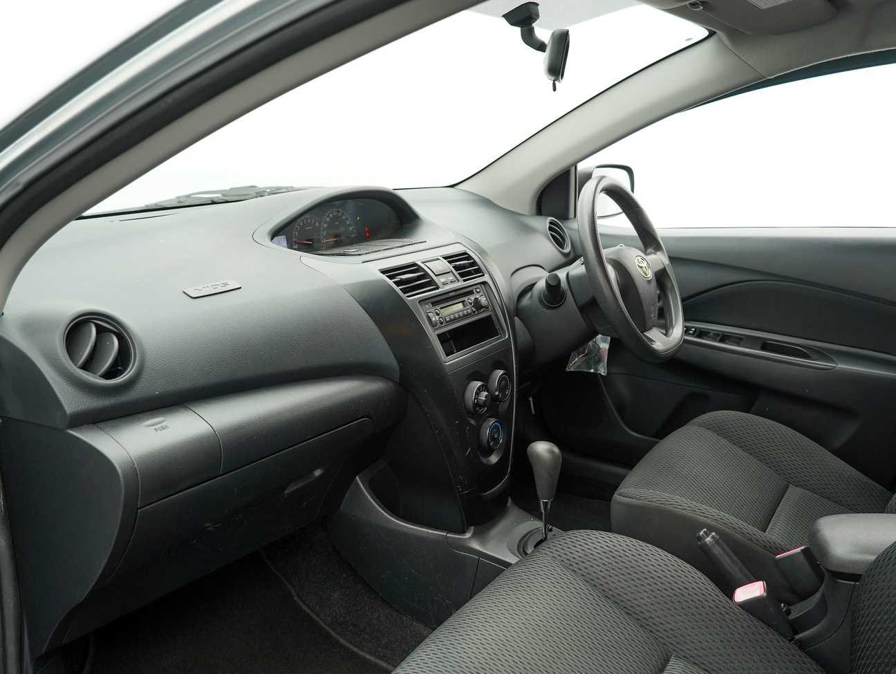 terpakai 2012 Toyota Vios J 1.5