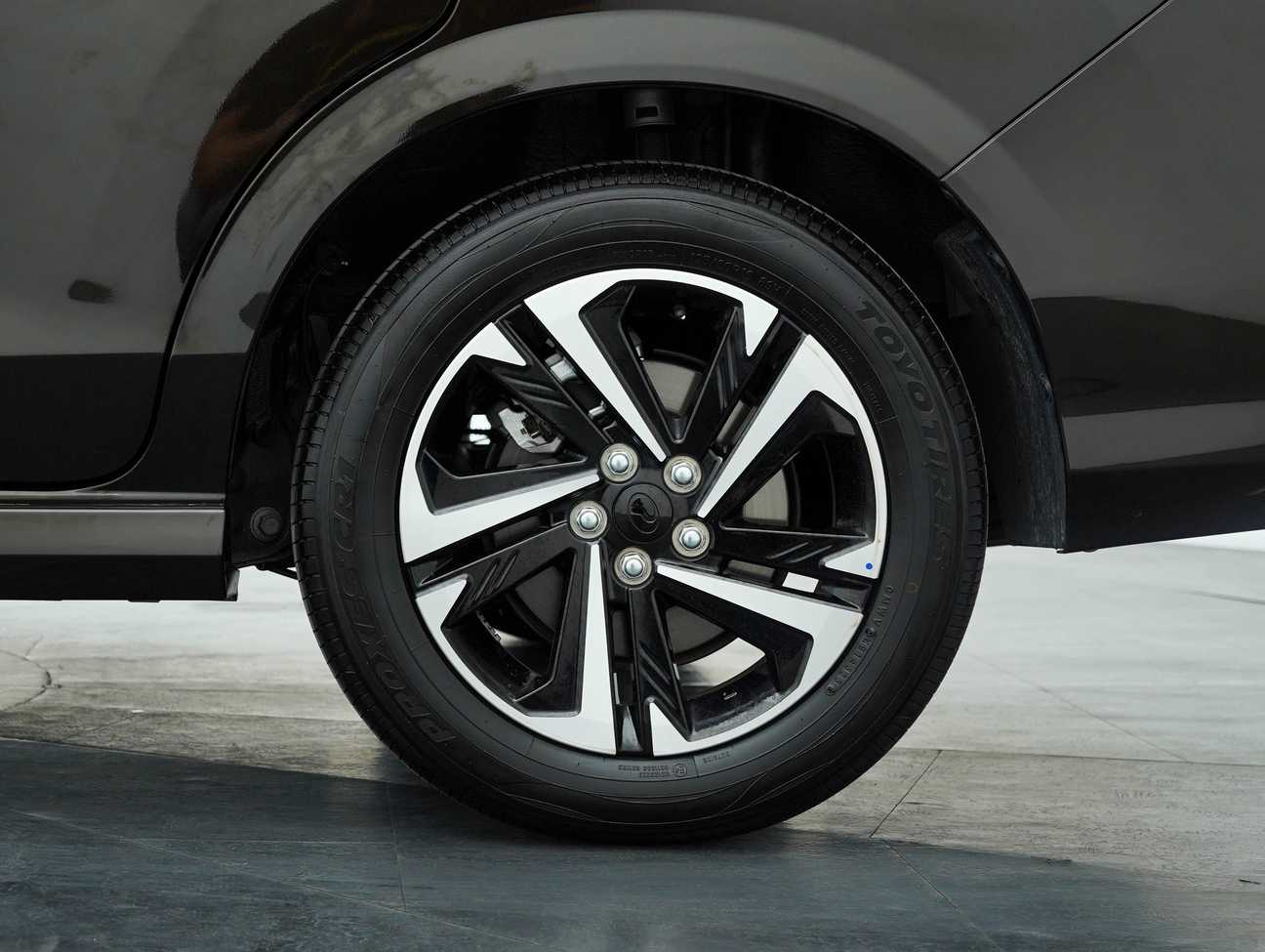 used 2023 Perodua Alza AV 1.5