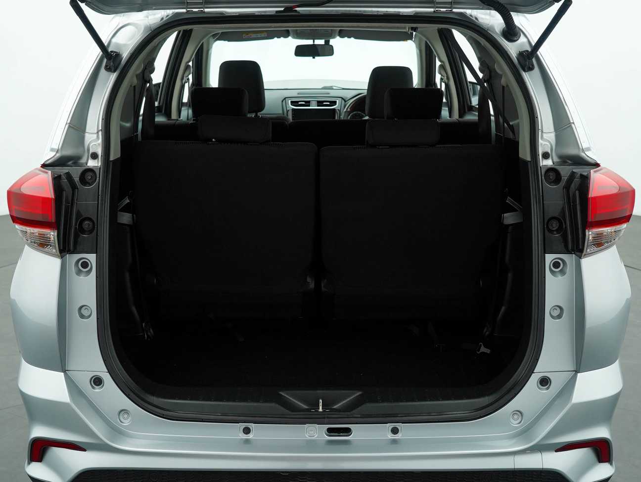 terpakai 2019 Perodua Aruz X 1.5