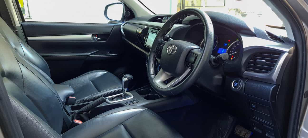 used 2017 Toyota HILUX DOUBLE CAB G 4X4 2.4