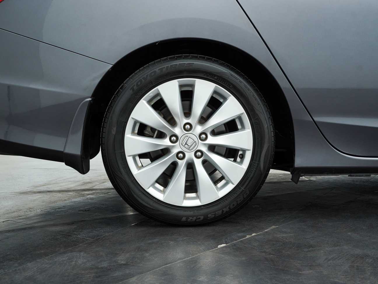 terpakai 2016 Honda Accord i-VTEC VTi-L 2.0
