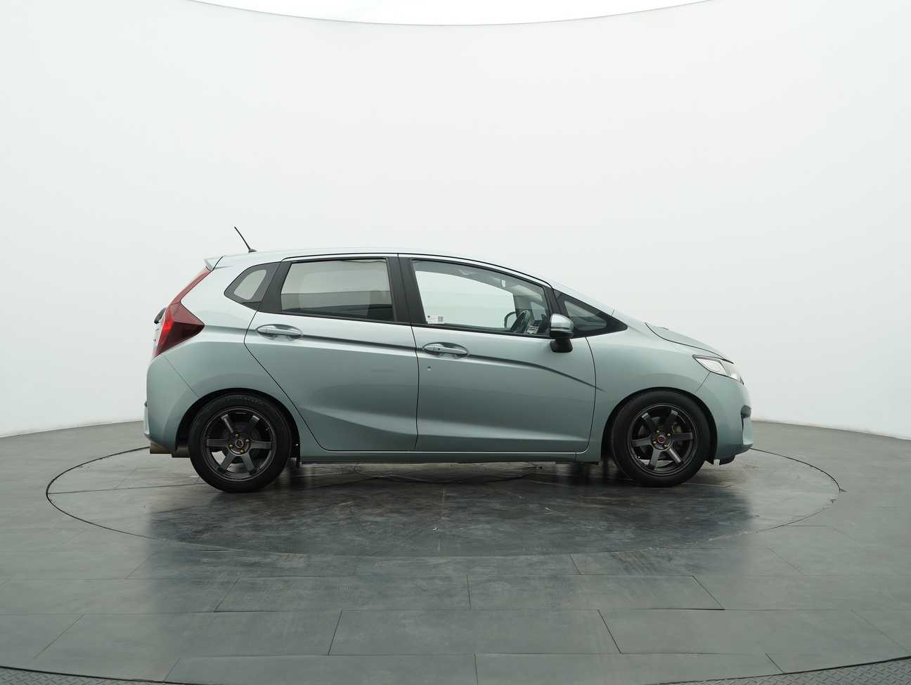 used 2017 Honda Jazz V 1.5
