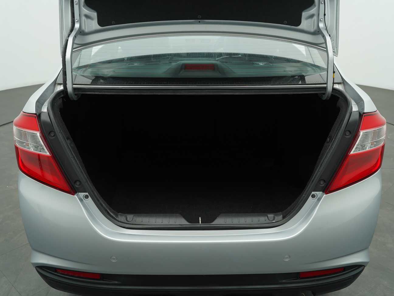terpakai 2019 Perodua Bezza Advance 1.3