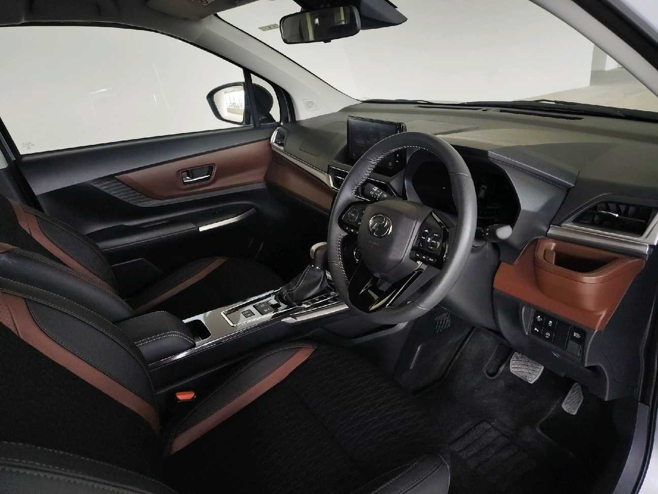 used 2024 Perodua Alza AV 1.5