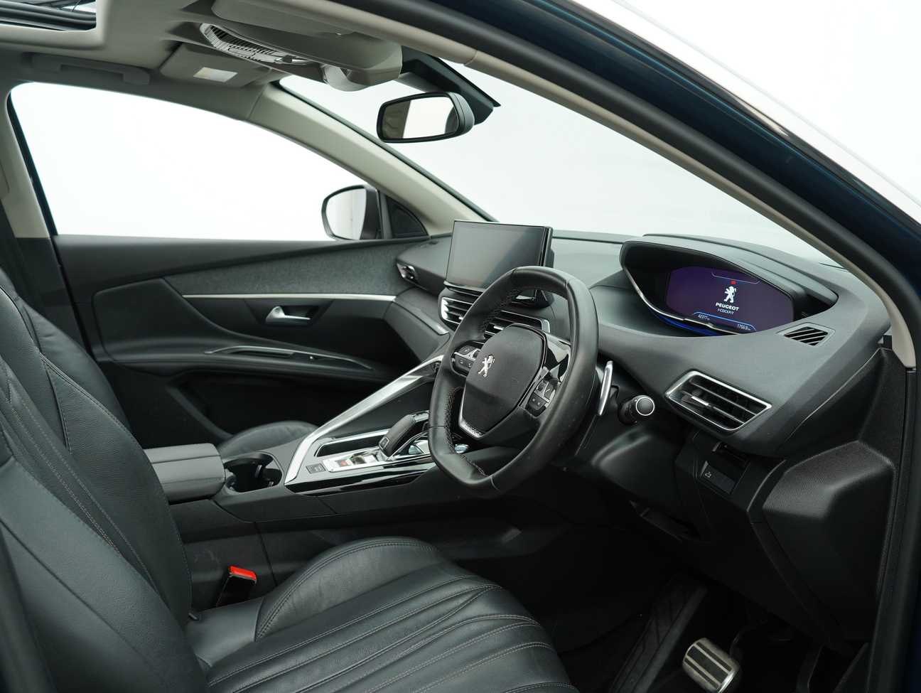 used 2021 Peugeot 5008 Allure 1.6