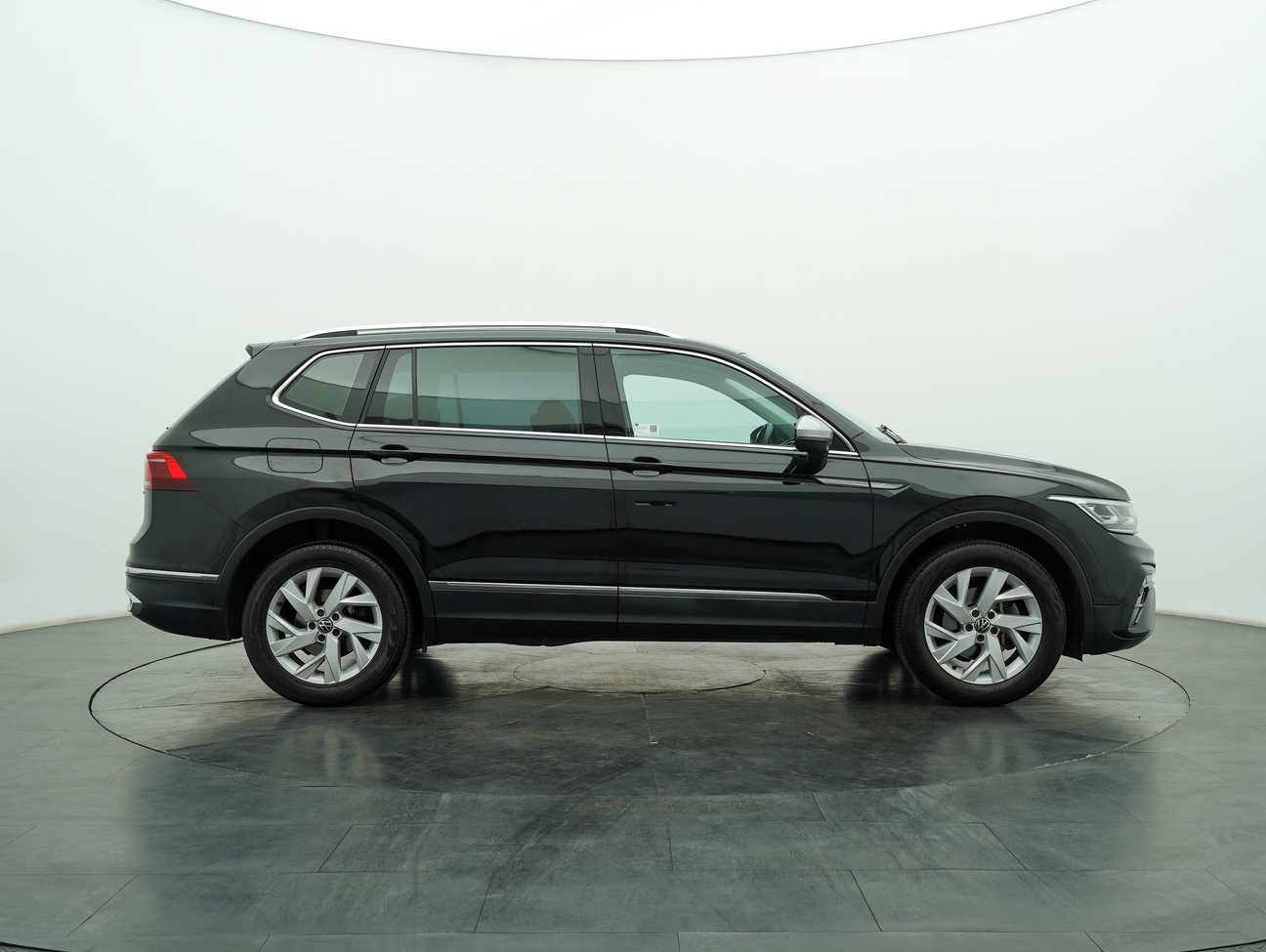 used 2022 Volkswagen Tiguan Allspace Elegance 1.4