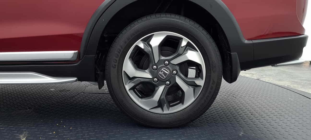 used 2018 Honda BR-V V 1.5