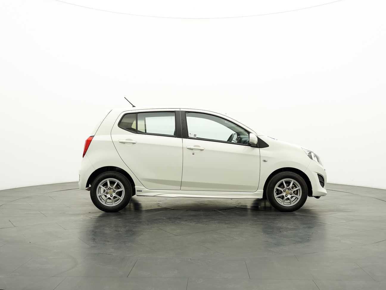 used 2016 Perodua AXIA G 1.0