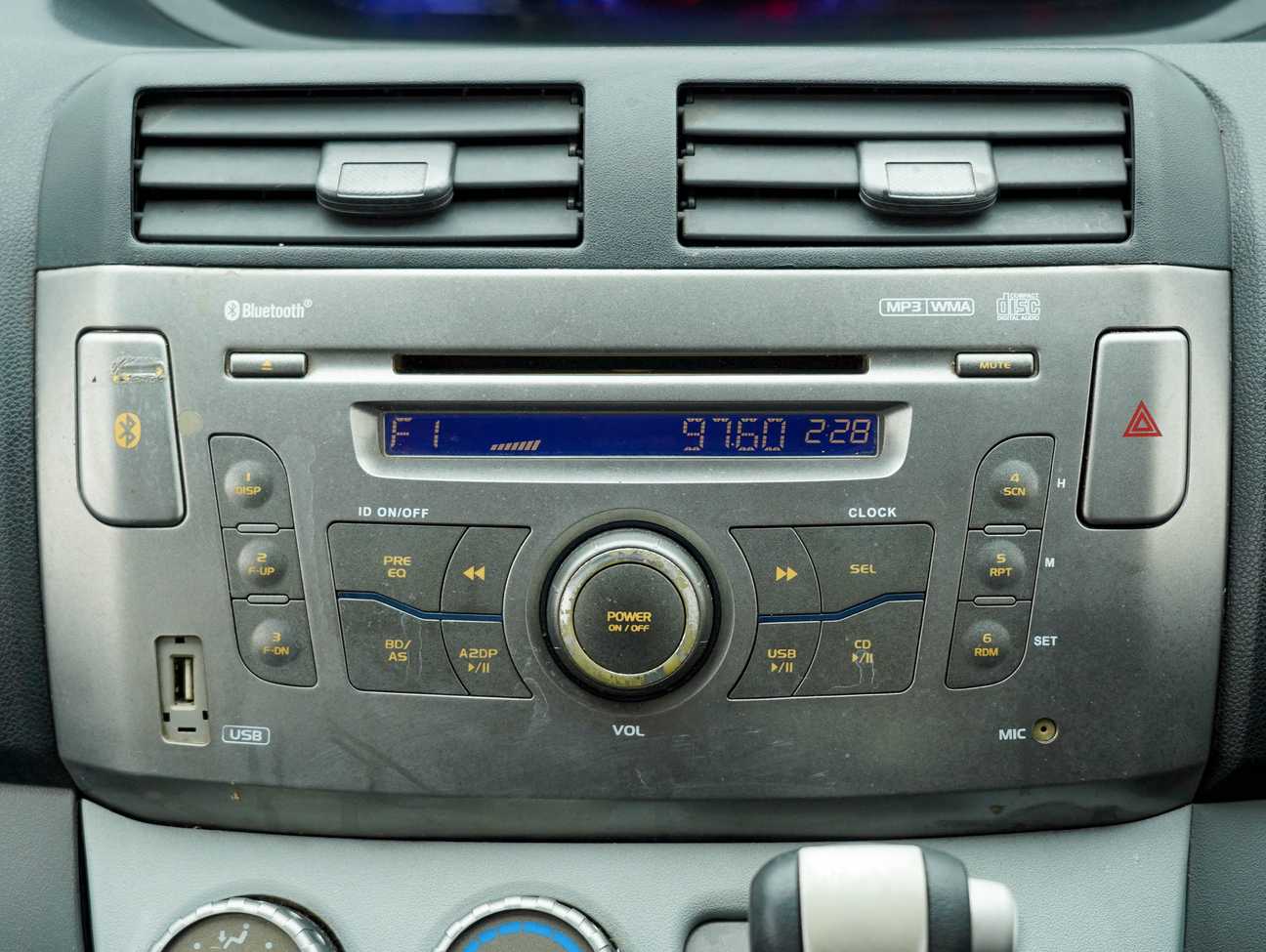 terpakai 2011 Perodua Alza EZi 1.5