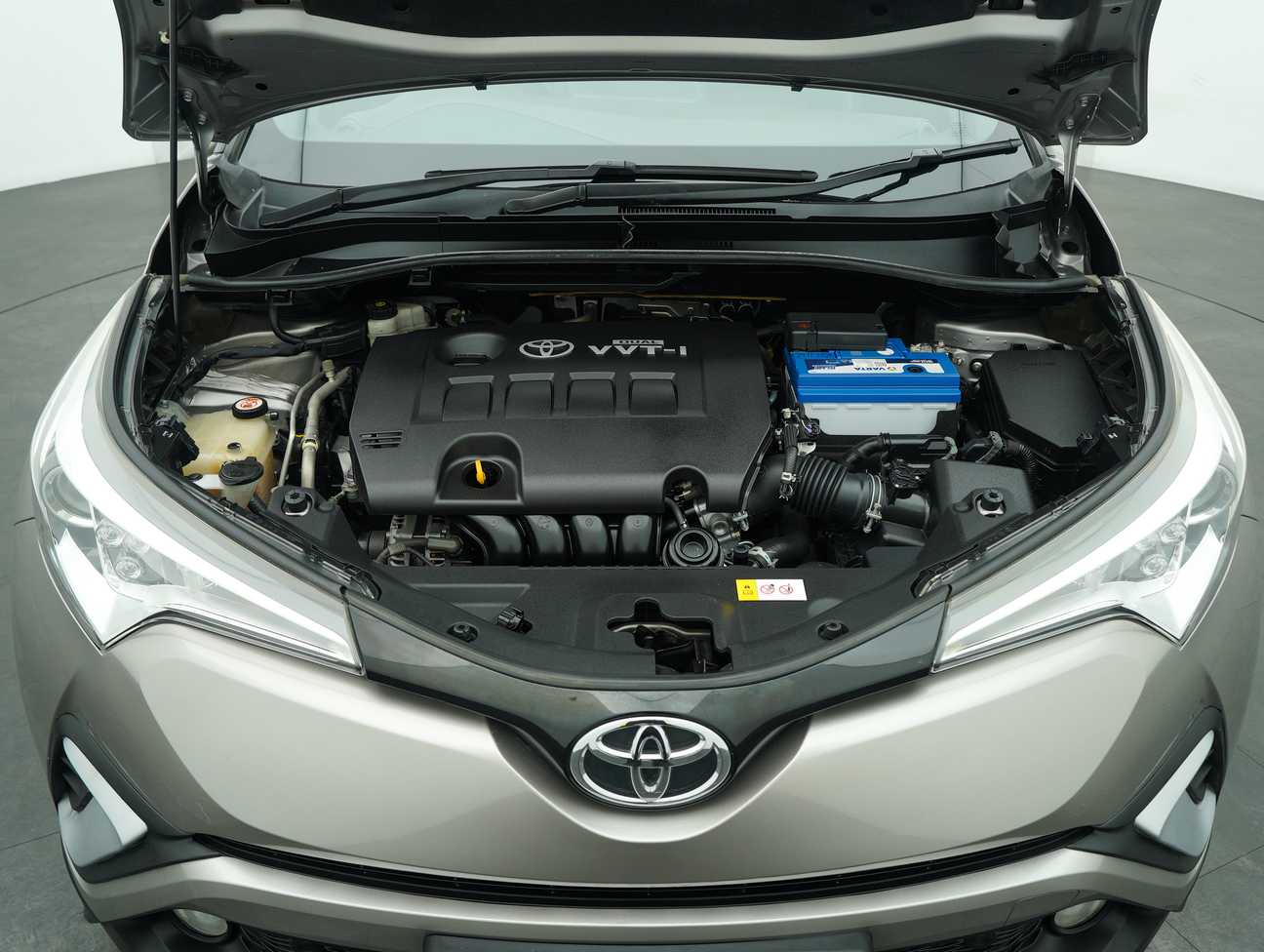 used 2019 Toyota C-HR  1.8