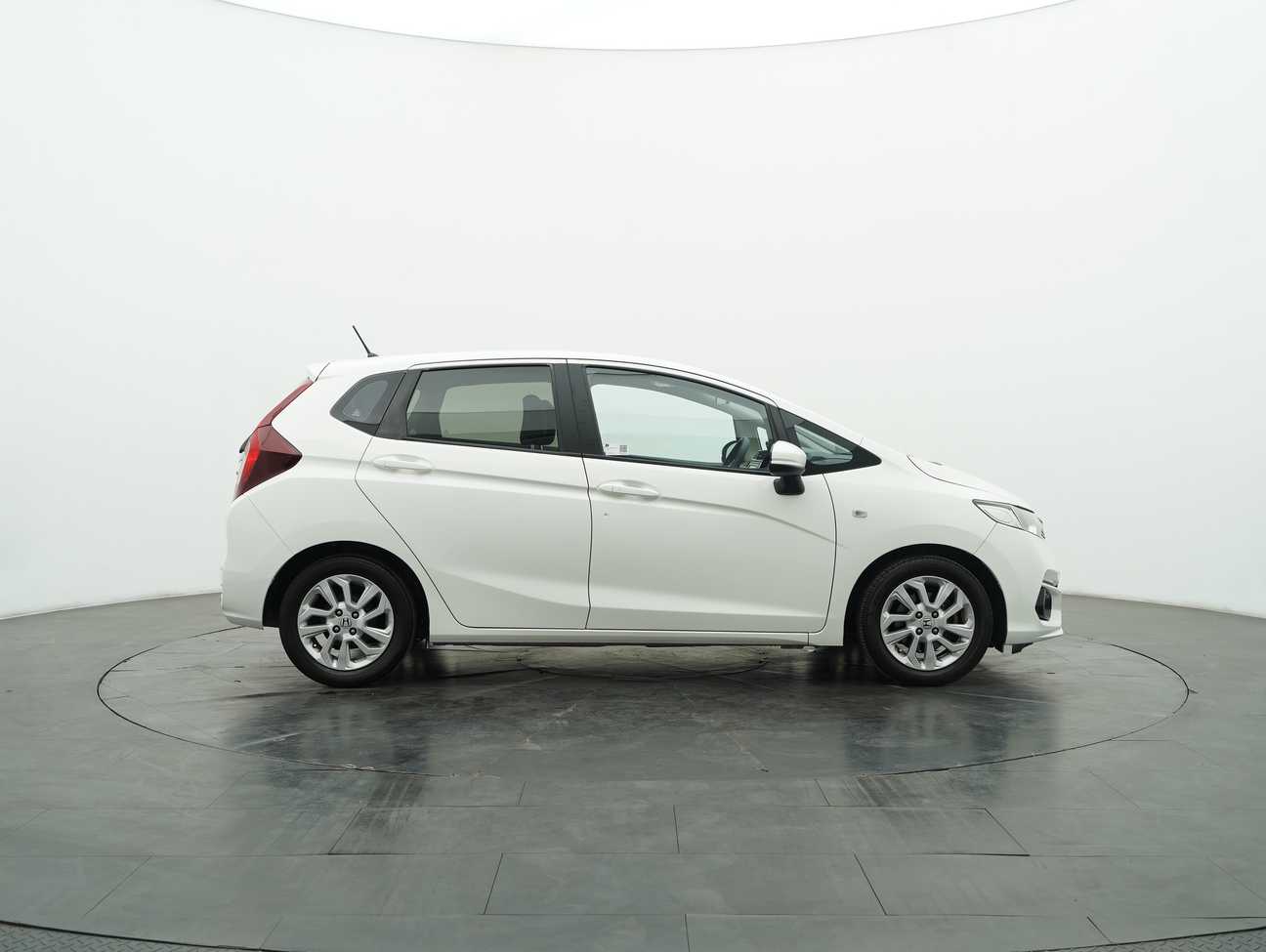 used 2017 Honda Jazz E 1.5