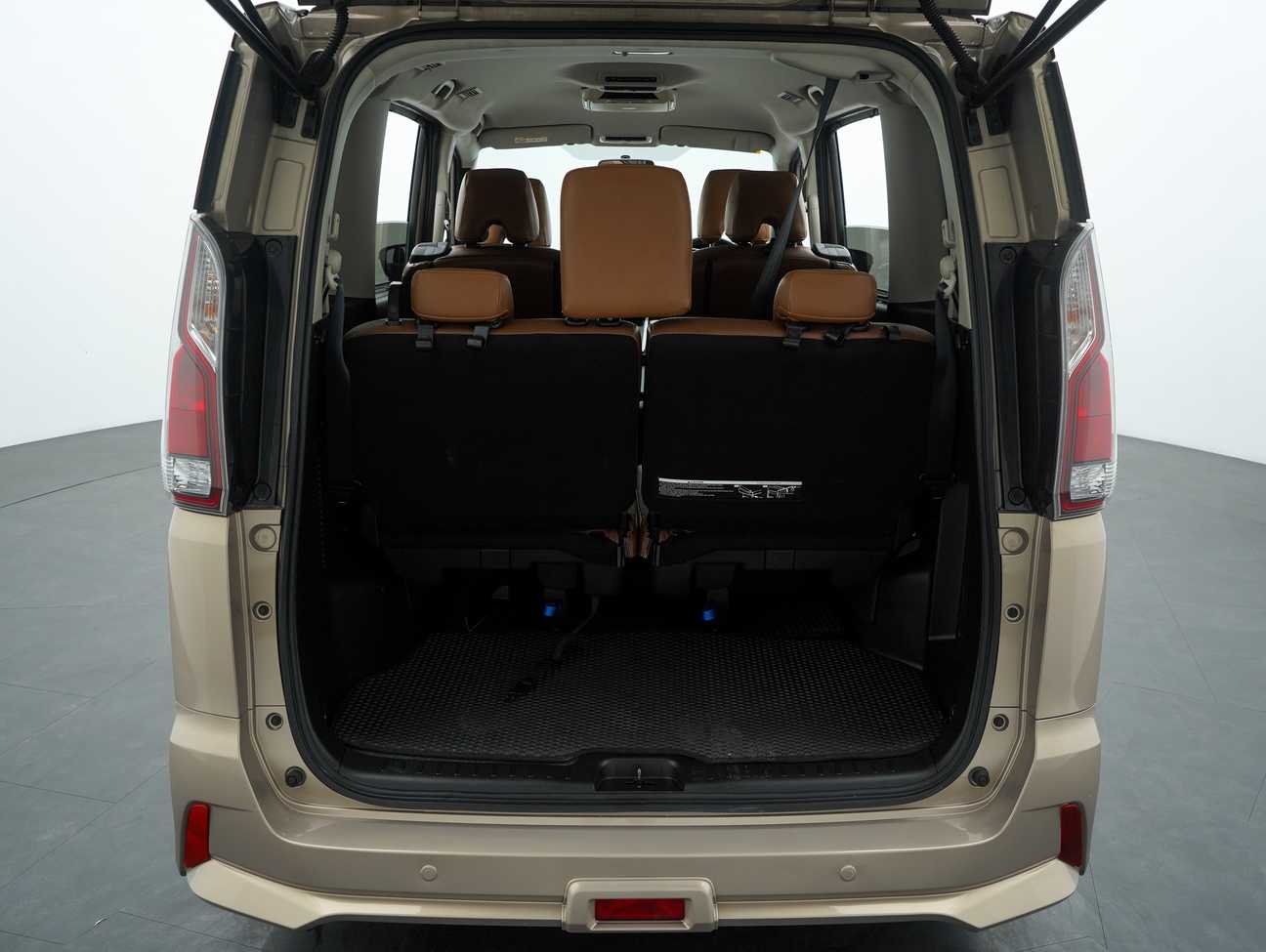 terpakai 2018 Nissan Serena S-Hybrid High-Way Star 2.0