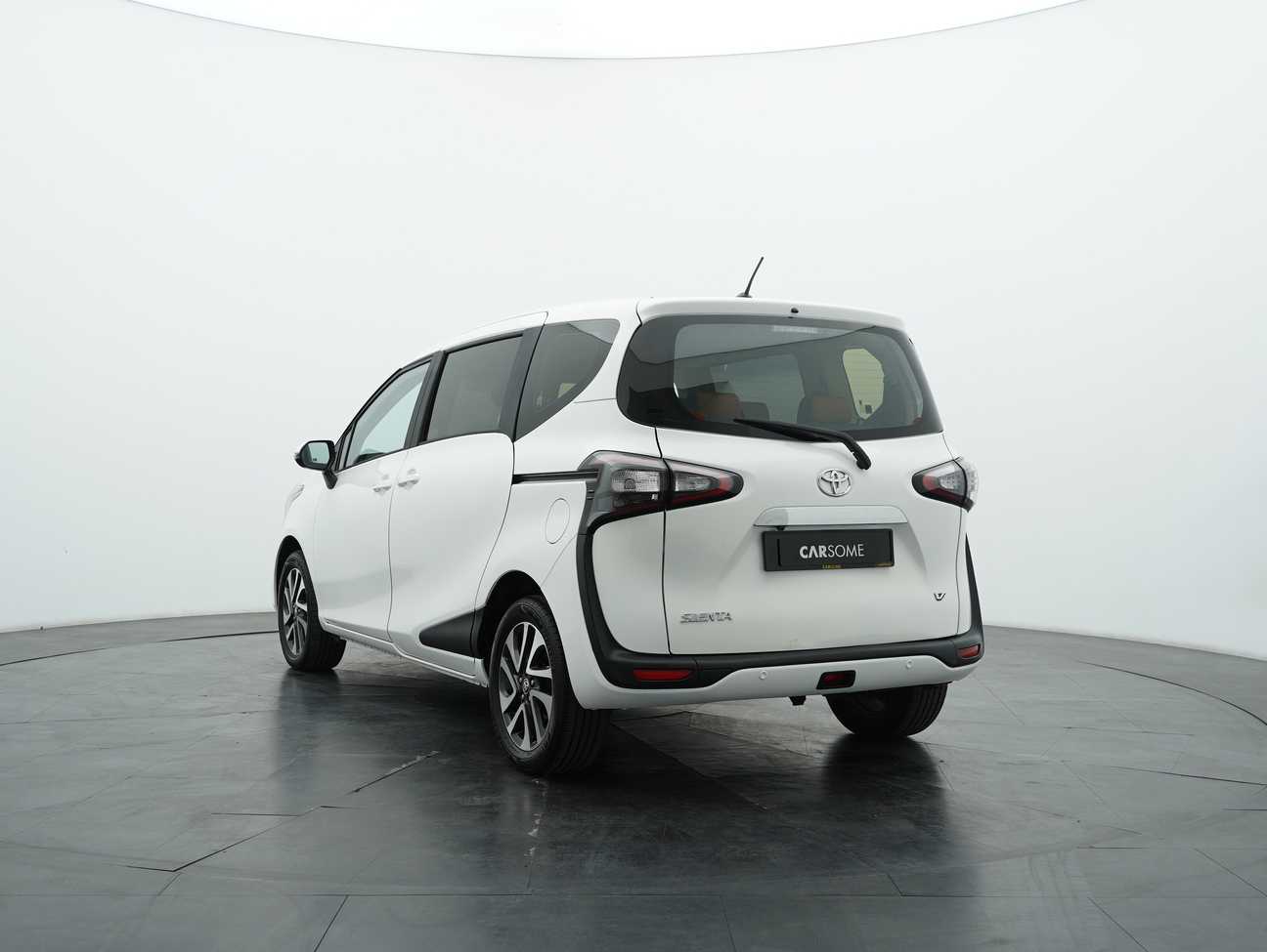 terpakai 2018 Toyota Sienta V 1.5