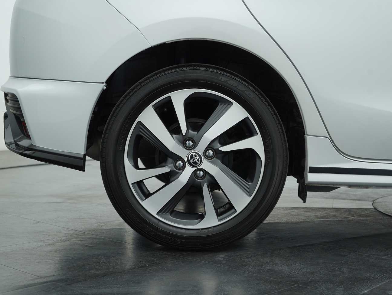 terpakai 2021 Toyota Yaris E 1.5