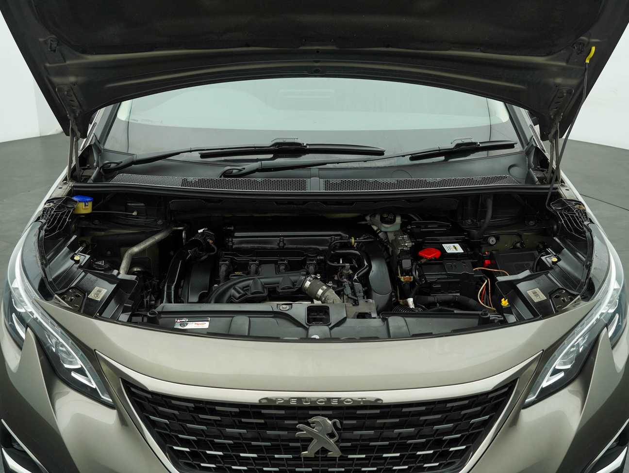 used 2018 Peugeot 5008  1.6