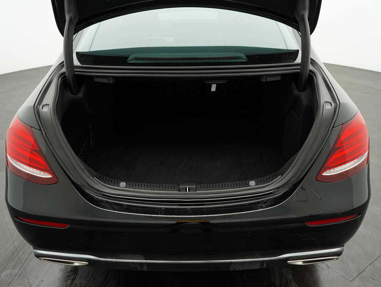 used 2017 Mercedes-Benz E200 Avantgarde 2.0